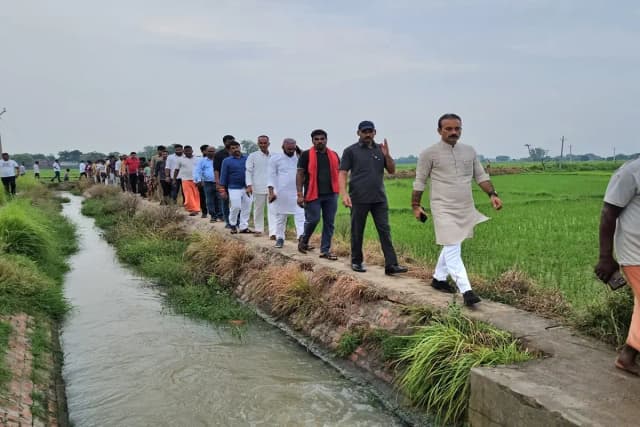 Chandauli News: सुशील सिंह ने पांच पंप कैनालों का किया निरीक्षण, पूरी क्षमता से पंप कैनाल चलाने का दिया निर्देश.