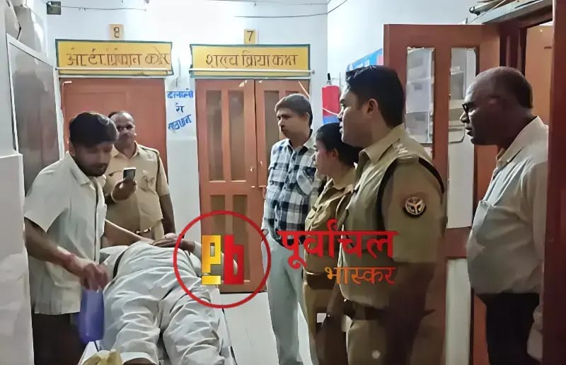 Chandauli News: रास्ते के विवाद में बढ़ा तनाव, अतिक्रमण हटाने पहुंची टीम के सामने भिड़े पक्ष.
