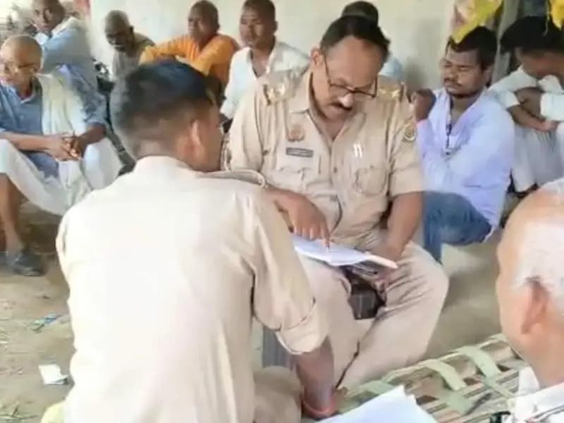 Sonbhadra News: फंदे से झूलकर वक्ती ने की आत्महत्या, परिजनों में घटना से मचा कोहराम.