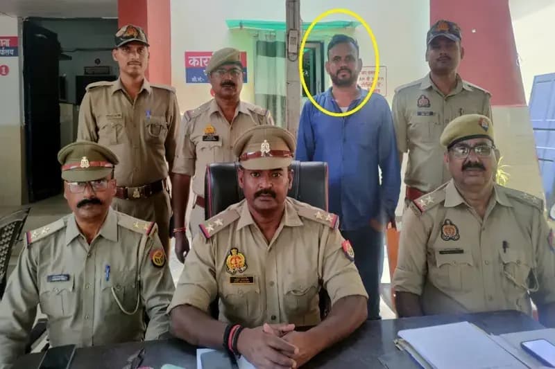 Chandauli News: 25 हजार के इनामी पशु तस्कर को पुलिस ने किया गिरफ्तार.