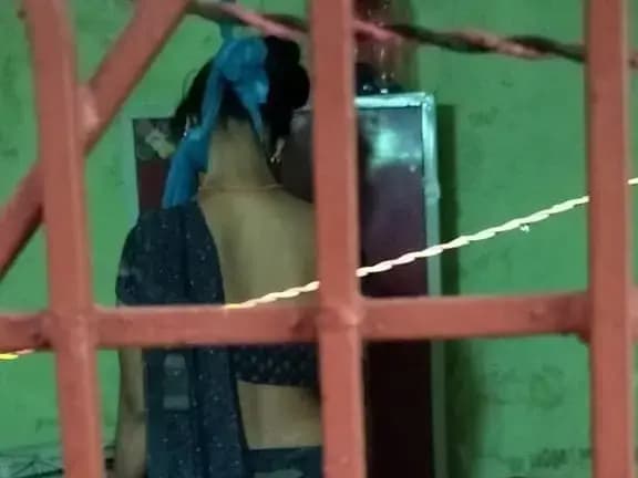 Sonbhadra News: संदिग्ध परिस्थितियों में महिला की मौत, कमरे में लटकता शव देख परिजनों में मचा कोहराम.