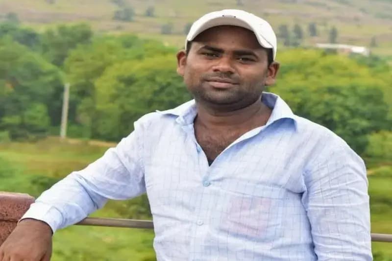 Chandauli News: तेज़ रफ्तार ट्रक ने ली छात्र नेता की जान, साथी घायल.