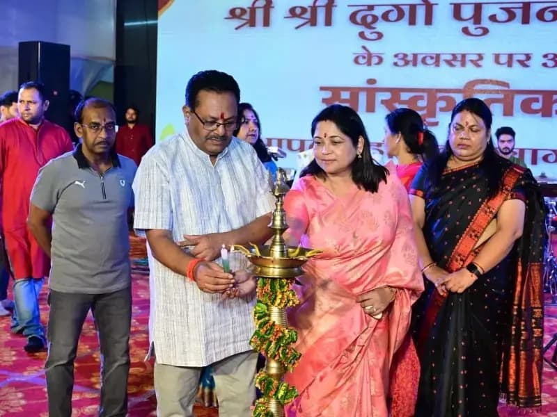 Sonbhadra News: एनटीपीसी रिहंद में श्री दुर्गा पूजा उत्सव के अंतर्गत सांस्कृतिक संध्या का भव्य आयोजन.