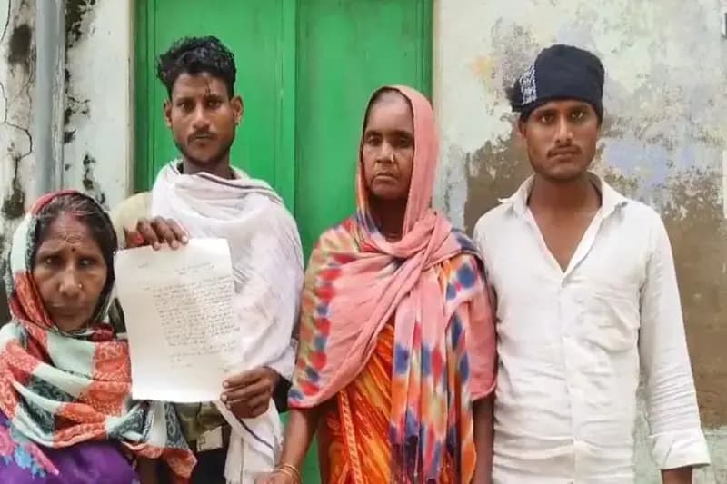 Chandauli News: शादी के पांच दिन बाद ही गायब हुई नवविवाहिता, परिजनों में मचा हड़कंप.