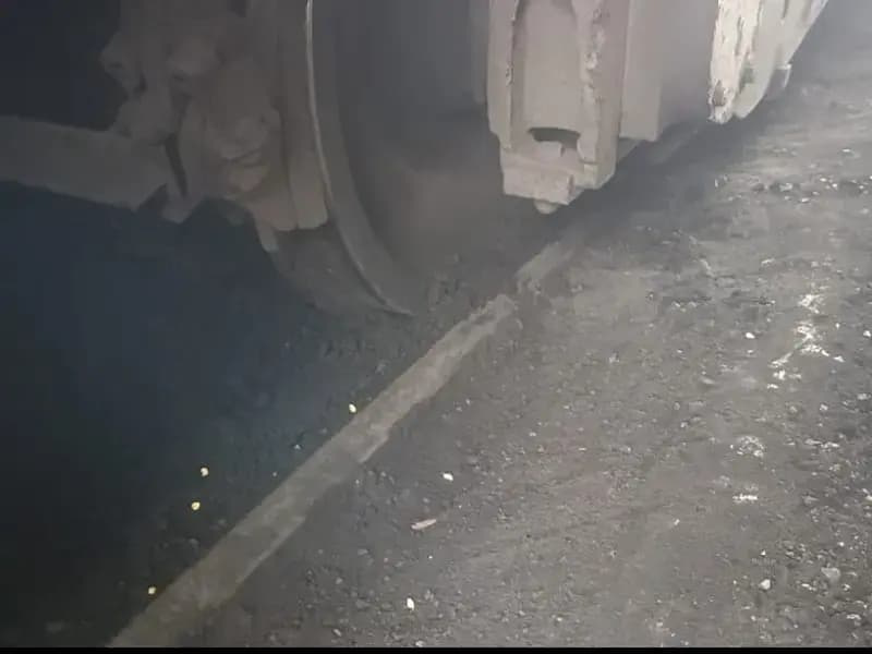 Sonbhadra News: कोयले से लदी मालगाड़ी का इंजन हुआ डीरेल, मचा हड़कंप.