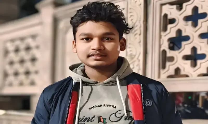 Chandauli News: मां से झुठ बोलकर दोस्तो के साथ स्कूटी से घुमने गया किशोर दुर्घटना का शिकार, इलाज के दौरान मौत.