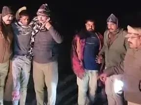 Sonbhadra News: पुलिस की संयुक्त टीम की पशु तस्करों से मुठभेड़, रायपुर-मांची पुलिस ने 7 गोवंश मुक्त कराए, दो तस्कर गिरफ्तार.