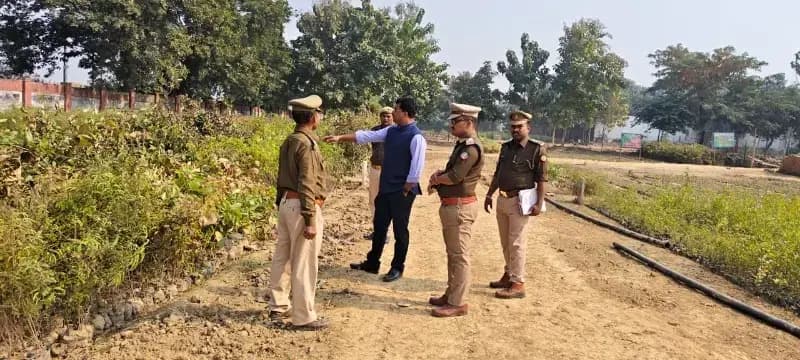 Chandauli News: डीएफओ ने दिए निर्देश,समय-समय पर पौधों पर कीटनाशक का छिड़काव जरूरी.