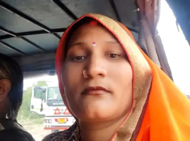 Chandauli News: इलाज के दौरान झुलसी महिला की मौत से, परिजनों जे लगाया लापरवाही का आरोप.