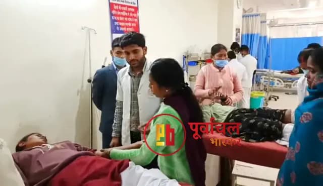 Chandauli News: स्टंटबाजी का कहर: बाइकों की भिड़ंत, परीक्षा देने जा रहे तीन छात्राएं घायल.