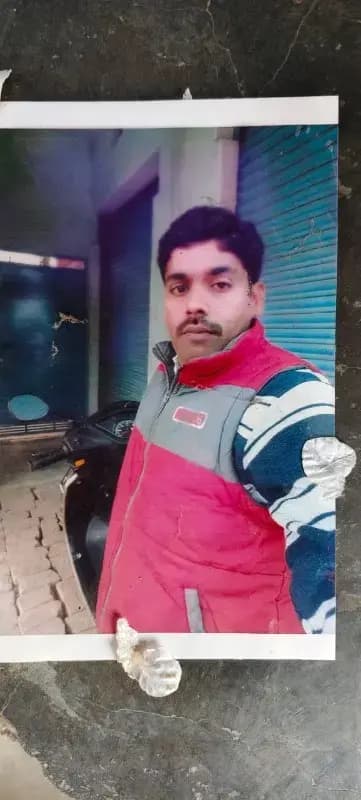 Chandauli News: सड़क हादसे में युवक कि मौत, शव घर पहुंचते ही मचा कोहराम गांव में मातम.