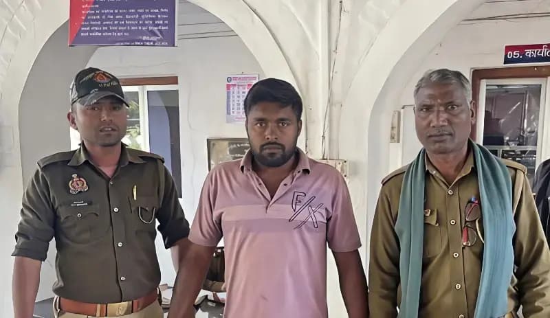 Chandauli News: 50 हजार इनामी गोवंश तस्कर गिरफ्तार.