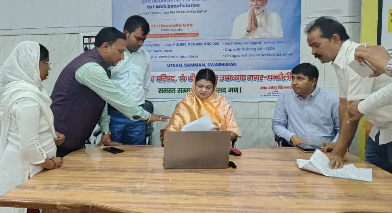 Chandauli News: मतदाता पंजीकरण अभियान में जुटीं राज्यसभा सांसद दर्शना सिंह, युवाओं को दिलाई लोकतांत्रिक जिम्मेदारी की याद.