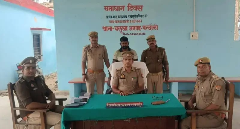 Chandauli News: पुलिस ने तस्कर से 6 गोवंश कराया मुक्त, एक तस्कर गिरफ्तार.
