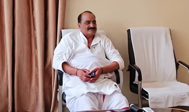 Chandauli News: सपा विधायक का प्रयास लाया रंग, हसनपुर में गंगा कटान रोकने को 2.27 करोड़ स्वीकृत.