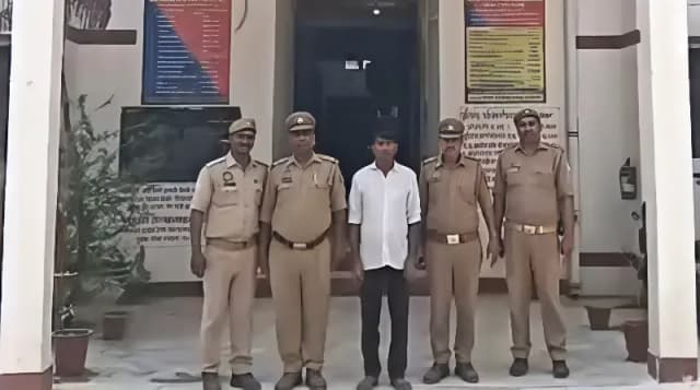 Chandauli News: 50 हजार के इनामी गौ तस्कर को पुलिस ने नेशनल हाईवे से दबोचा.