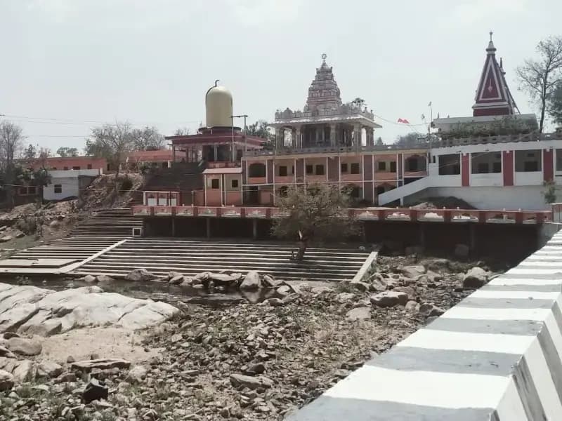 Sonbhadra News: एक करोड़ की लागत से अजींर नदी पर बनेगा चेकडैम, साडा की मंजूरी.