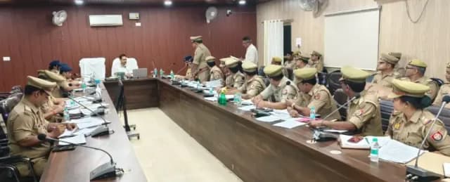 Chandauli News: अवैध सूदखोरी पर पुलिस का शिकंजा, सख्त कार्रवाई के निर्देश.