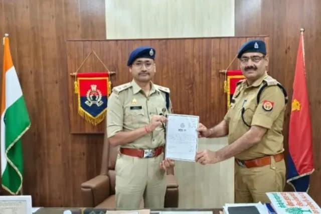 Chandauli News: 24 घंटे में तीन नाबालिगों की बरामदगी, पुलिस टीम को एसपी ने किया सम्मानित.