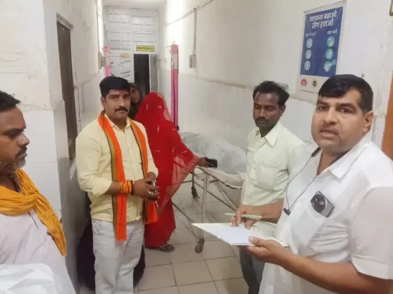 Sonbhadra News: भीषण सड़क हादसा: पिकअप की टक्कर से एक की मौत, दूसरा घायल.