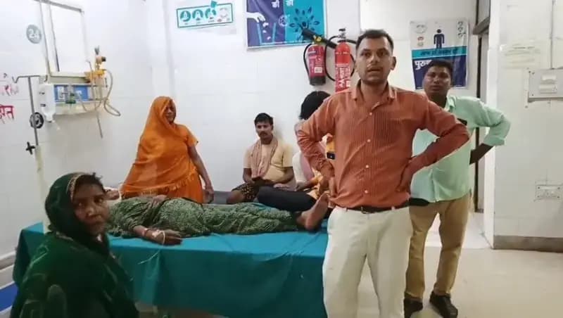 Chandauli News: आंधी-तूफान का कहर, तीन की मौत, दर्जनों गांवों में 24 घंटे से बिजली व्यवस्था ध्वस्त.