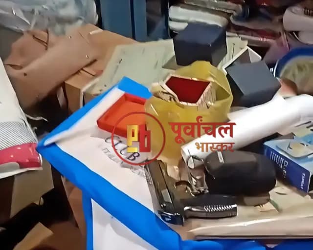 Chandauli News: बंद मकान का ताला तोड़ लाखों की चोरी, जेवर और नगदी लेकर फरार हुए चोर.