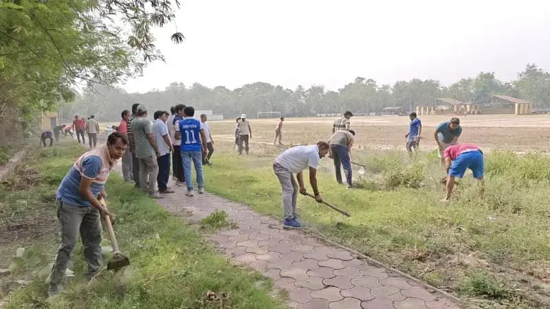 Sonbhadra News: अनपरा तापीय परियोजना में स्वच्छता अभियान जारी, अधिकारियों-कर्मचारियों ने किया श्रमदान.