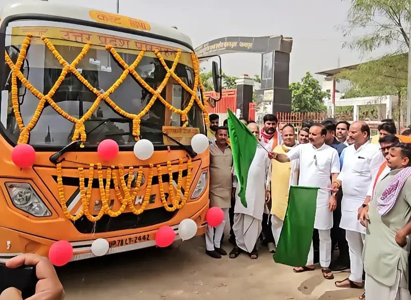 Chandauli News: धानापुर और कमालपुर को मिली रोडवेज बस सेवा की सौगात, विधायक सुशील सिंह ने दिखाई हरी झंडी.