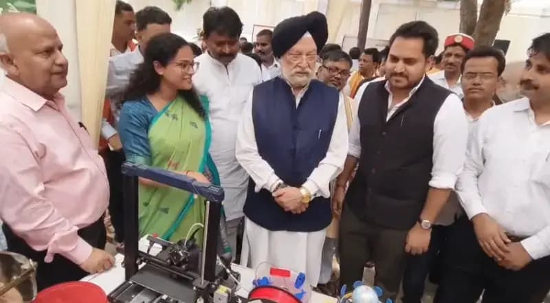 Sonbhadra News: सोनभद्र मॉडल जनपद बनने की ओर अग्रसर, विकास की नई तस्वीर दिखा रहा जिला: हरदीप सिंह पुरी.