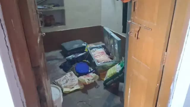 Chandauli News: पुलिस चौकी से 1500 मीटर दूर तीन घरों में चोरी, 15 लाख के गहने-नकदी पर हाथ साफ.