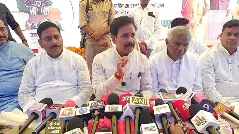 Chandauli News: अखिलेश की भाषा पर भड़के अनिल राजभर, बोले- पूर्व मुख्यमंत्री को शोभा नहीं देता ऐसा बयान.
