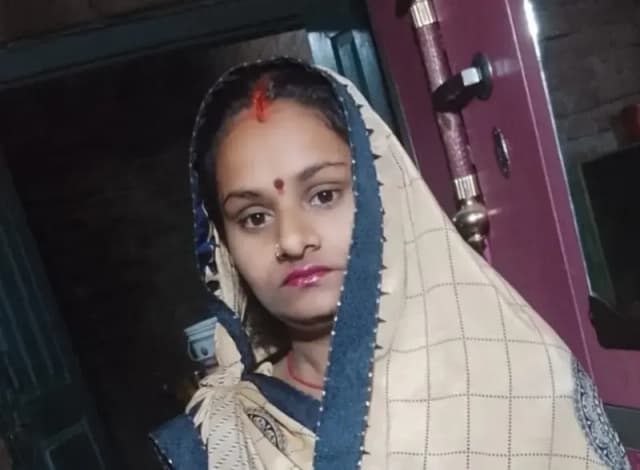 Chandauli News: 11 हजार वोल्ट लाइन की चपेट में आने से विवाहिता की मौत, देवर-देवरानी भी झुलसे.