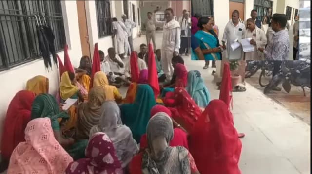 Sonbhadra News: आबादी के बीच खनन-ब्लास्टिंग का विरोध तेज, माले व किसान महासभा ने प्रशासन को चेताया, दिया ज्ञापन.