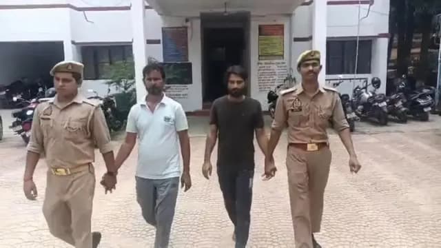 Chandauli News: ट्रक लूटकांड में शामिल 50 हजार का इनामी बदमाश गिरफ्तार, अवैध तमंचे के साथ दबोचा गया साथी.
