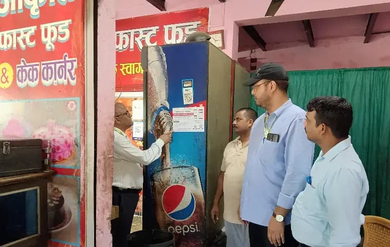 Chandauli News: कांवड़ यात्रा से पहले प्रशासन सख्त, रेट लिस्ट अनिवार्य; मिलावट और ओवररेटिंग पर होगी कड़ी कार्रवाई.