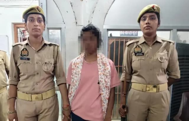 Chandauli News : हत्या के मामले में वांछित युवती गिरफ्तार, मझवार रेलवे स्टेशन के पास से पकड़ी गई आरोपी.