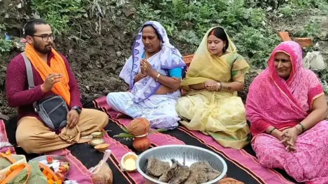 Chandauli News : सुभाष नगर में 38 लाख से बनेगा छठ घाट, सभासद आरती यादव का प्रयास लाया रंग.