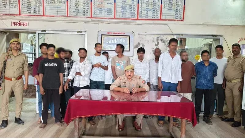 Chandauli News : मुगलसराय में संदिग्धों और हिस्ट्रीशीटरों की सघन चेकिंग, 10 पर कार्रवाई.