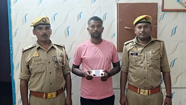 Chandauli News : तार लगाने को लेकर पड़ोसी पर धारदार ब्लेड से हमला, आरोपी गिरफ्तार.