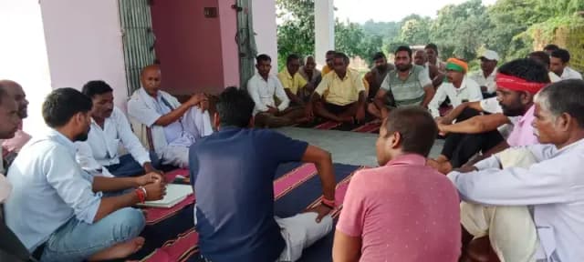 Sonbhadra News: घघरा में दुर्गा पूजा और रामलीला समिति गठित, 10 अक्टूबर से होगा रामलीला का मंचन.