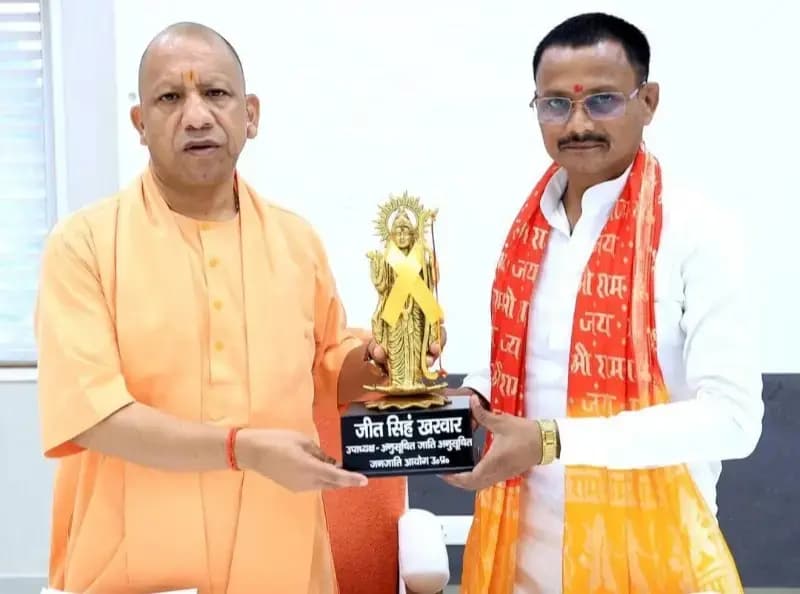Sonbhadra News: आकाशीय बिजली से सुरक्षा के लिए लग रहे लाइटनिंग अरेस्टर, जीत सिंह खरवार ने सीएम योगी का जताया आभार.