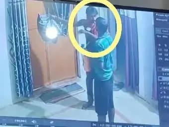 Chandauli News : बंद घर से 1.60 लाख नकदी समेत लाखों के जेवर चोरी, असलहे के साथ CCTV में दिखे चोर.