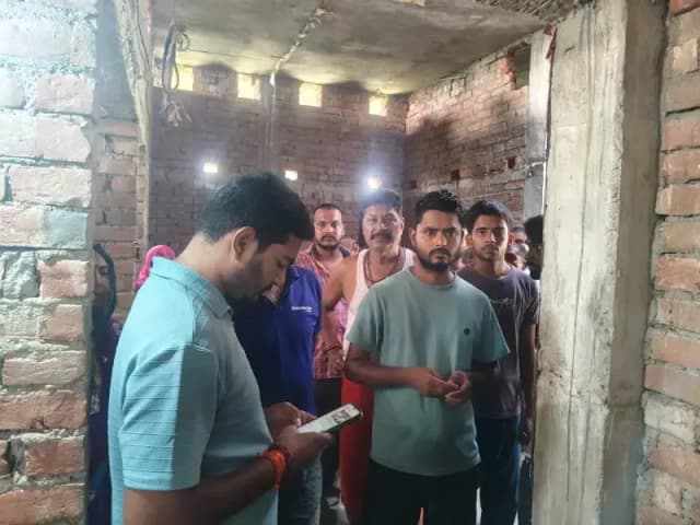 Chandauli News: धानापुर में फिर बड़ी चोरी, घर में घुसकर 10 लाख से ज्यादा के गहने ले गए चोर; नींद में सो रहा था परिवार.