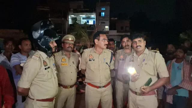Chandauli News: गार्ड की मौत के बाद शव रखकर हाईवे जाम, 23 नामजद समेत 110-115 पर मुकदमा.