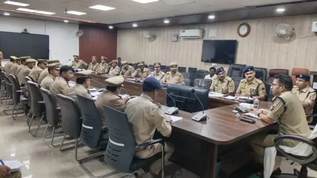 Chandauli News : यक्ष ऐप से अपराधियों पर रखी जाएगी नजर, एएसपी ने दिए सख्त निर्देश.