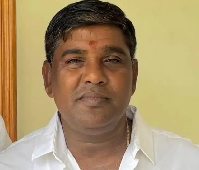 Chandauli News : सरकारी टेंडर दिलाने के नाम पर 1.53 करोड़ की धोखाधड़ी का आरोप, मुकदमा दर्ज.