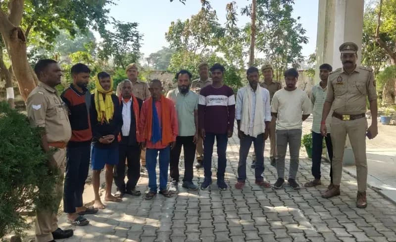 Sonbhadra News: शाहगंज पुलिस ने शांति व्यवस्था के मद्देनजर 9 लोगों को किया गिरफ्तार.