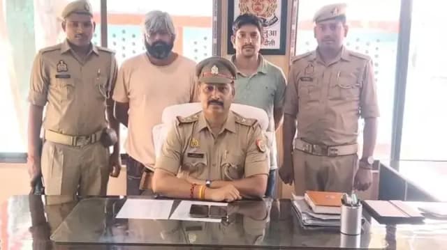 Chandauli News : लकड़ी के बुरादे की आड़ में बिहार जा रही थी 2 करोड़ की शराब, 1200 पेटी के साथ दो तस्कर गिरफ्तार.