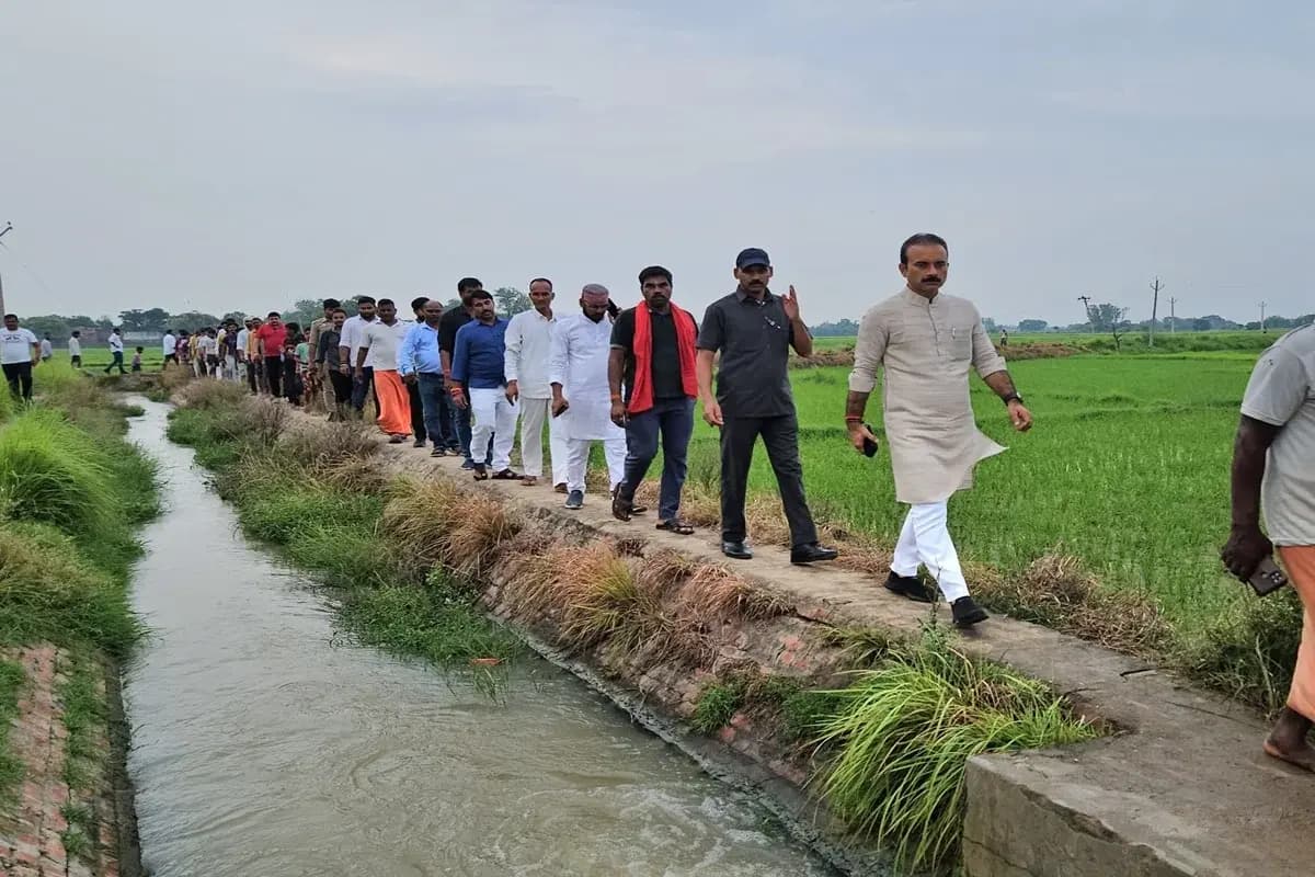 Chandauli News: सुशील सिंह ने पांच पंप कैनालों का किया निरीक्षण, पूरी क्षमता से पंप कैनाल चलाने का दिया निर्देश.