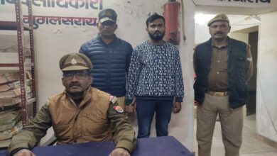 पुलिस की गिरफ्त में आरोपी युवक